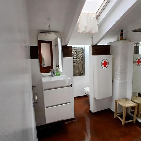 Estudio Ciutat Vella Al Lado De Jardines Del Turia Apartment Valencia Bagian luar foto
